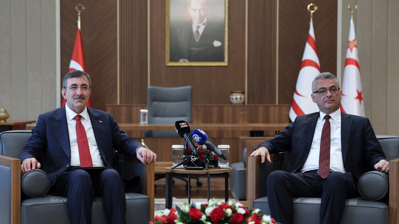 Erhürman ile görüşen Cevdet Yılmaz öyle bir mesaj verdi ki...