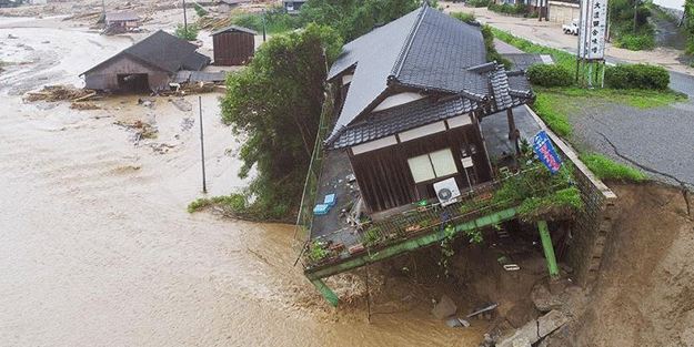 Erik yağmurları felaket getirdi! 370 bin kişiye tahliye çağrısı