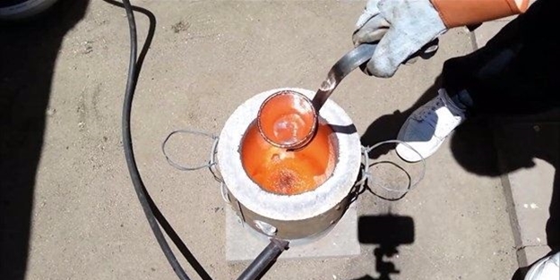 Erimiş bakır karpuza dökülürse...