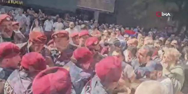 Erivan yangın yeri! 'Hain Nikol' sloganıyla sokaklara döküldüler: Çok sayıda gözaltı