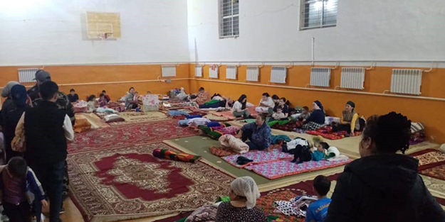 Eriyen karlar ülkede felakete sebep oldu! 46 bin 755 kişi tahliye edildi