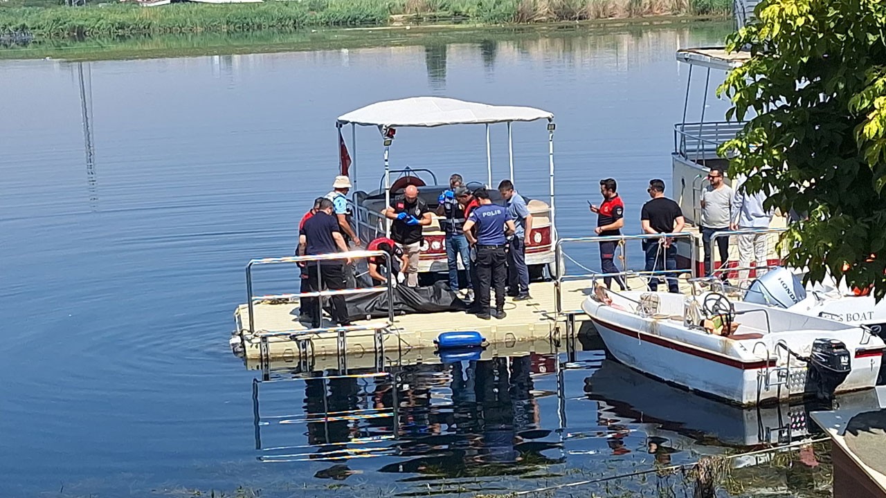 Erkek cesedi kıyıya vurdu!