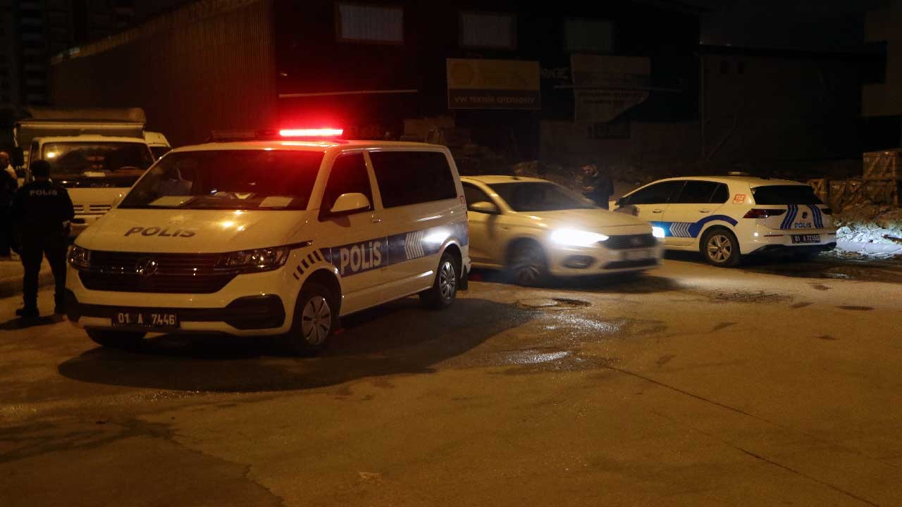 Erkek giyim mağazasına EYP attılar