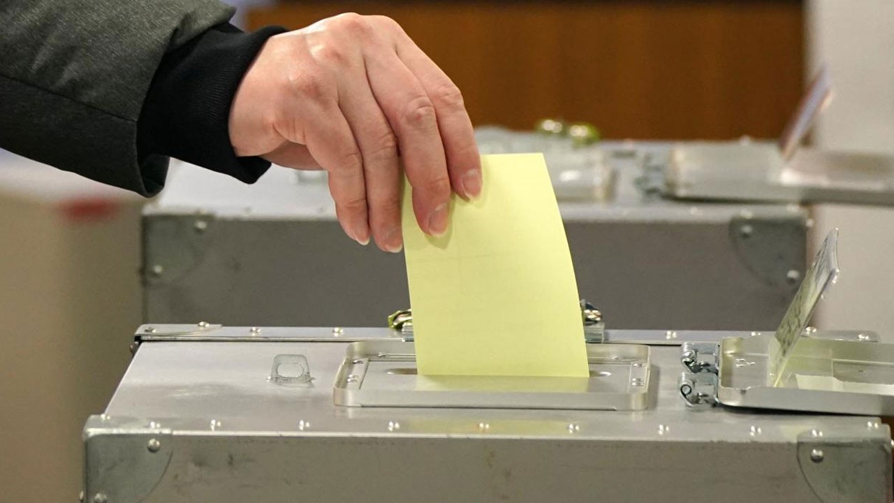 Erken seçim yapılacak! Japonya sandık başına gitti