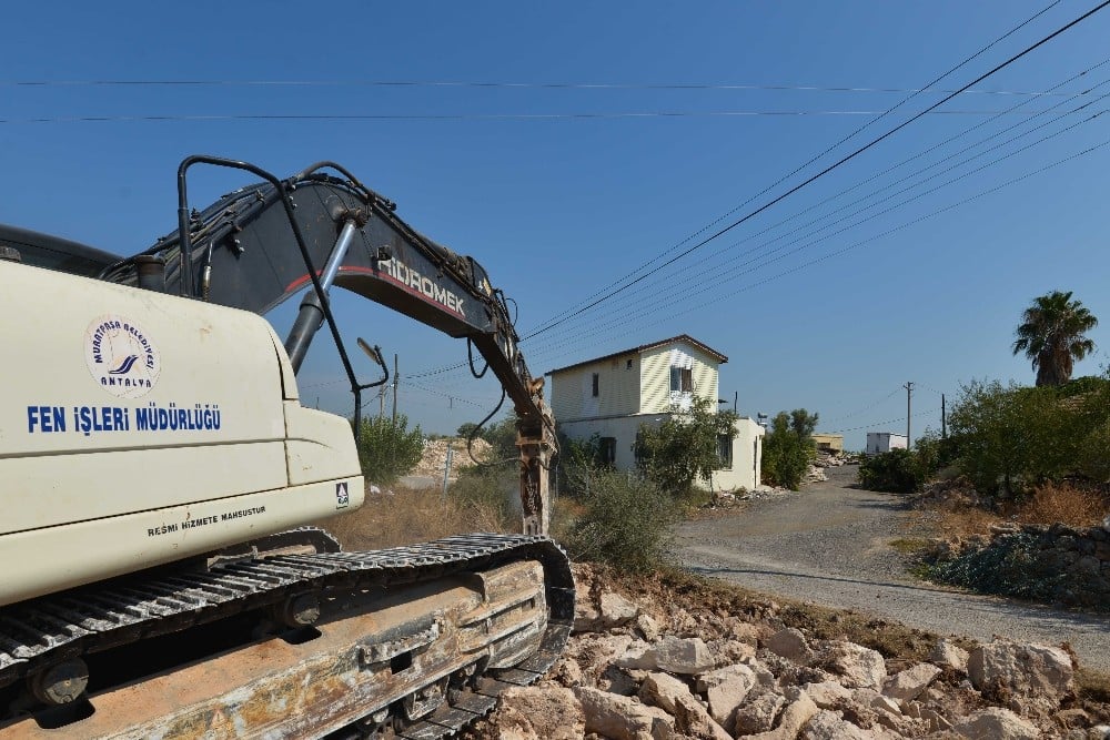 Ermenek’e yeni yollar açılması için çalışmalara başlandı 