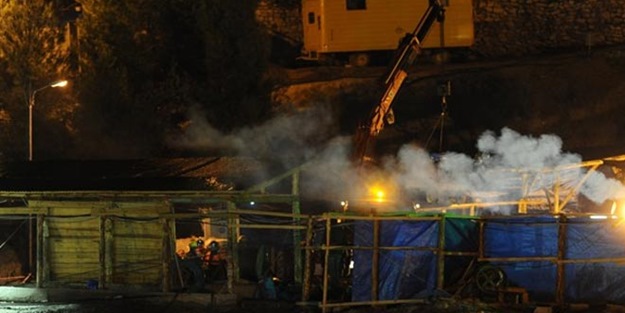 Ermenek'te istinat duvarı çöktü