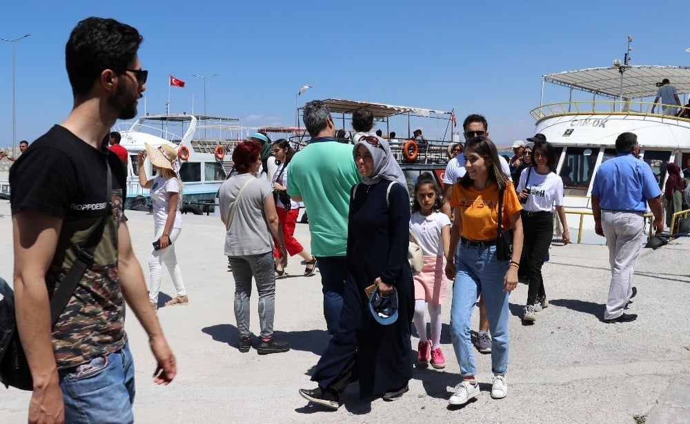 Ermeni ayininin ardından 
