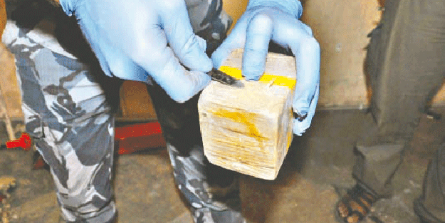 Ermeni’den Azeri gençlere uyuşturucu tuzağı!