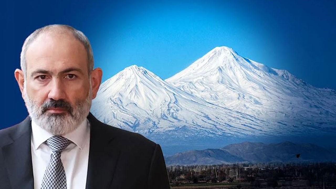 Ermenistan Ağrı inadını bıraktı: Sınır damgalarındaki Ağrı Dağı kaldırıldı