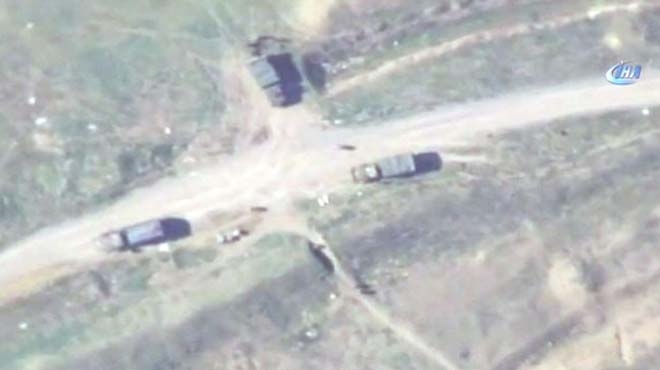 Ermenistan askeri araçları imha edildi (video)