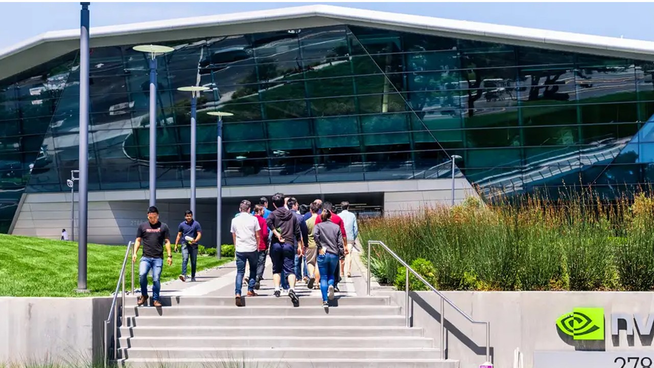  Ermenistan yeni dönemde dev yapay zeka fabrikası geliyor! Resmen açıklandı, rekor artış bekliyor