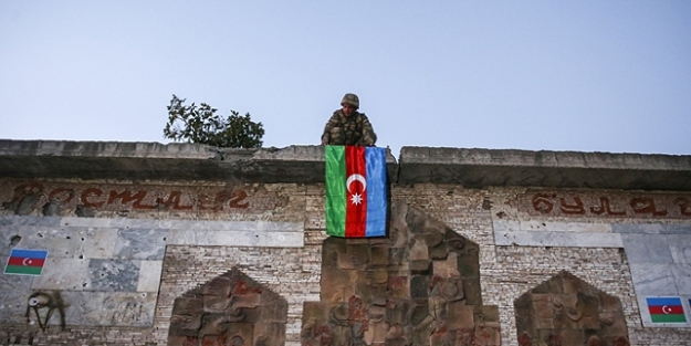 Ermenistan'a soğuk duş... Azerbaycan ordusu tüm cephe boyunda kontrolü sağladı