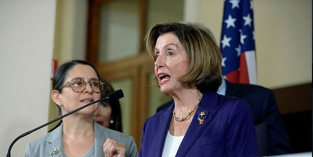 Ermenistan'daki Pelosi toplantısında rezillik