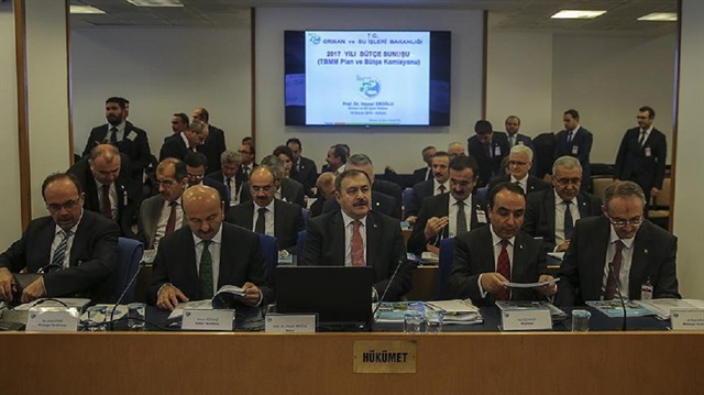 Eroğlu: HES'lerde firmalar sadece suyun gücünden istifade edebilir