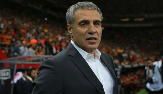 Ersun Yanal: Bu takım hak ettiği zirveyi görecek