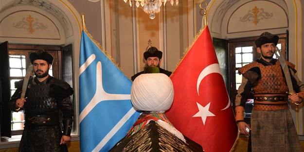 Ertuğrul Gazi Türbesi’nde saygı nöbetleri başladı