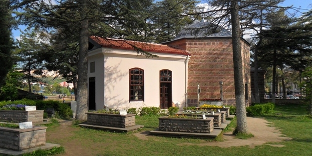 Ertuğrul Gazi Türbesi'nden benzersiz görüntüler