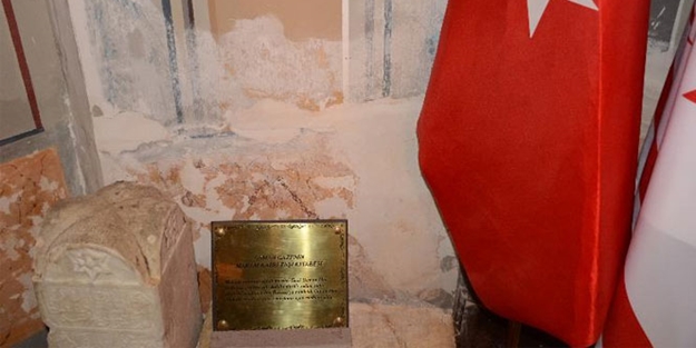 Ertuğrul Gazi'nin dizisi reyting rekorları kırarken, türbesi dökülüyor