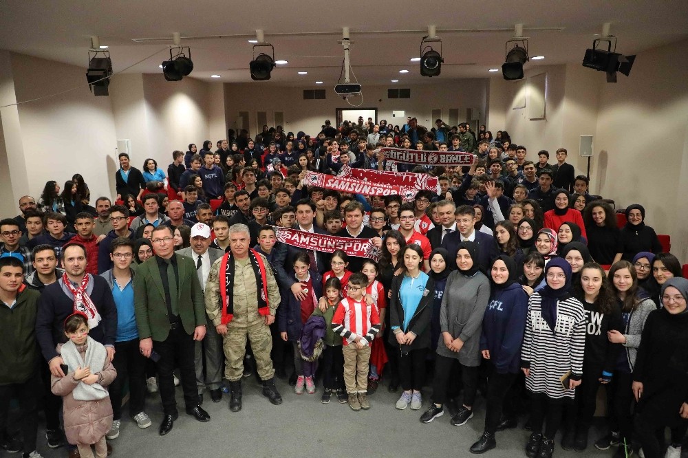 Ertuğrul Sağlam başarı öyküsünü öğrencilere anlattı 
