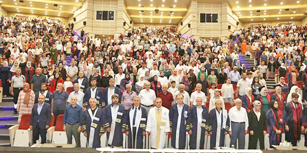 ERÜ İlahiyat Fakültesi 55. dönem mezunlarına son ders verildi