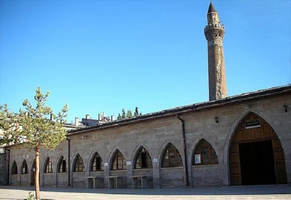 Erzincan kurban bayramı saat kaçta? Diyanet bayram namazı saatleri 2022: