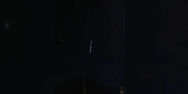 Erzincan semalarındaki sıralı ışıkları gören telefona sarıldı