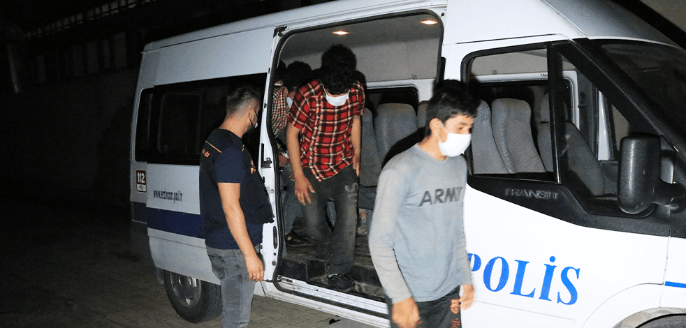 Erzincan’da 6 düzensiz göçmen yakalandı