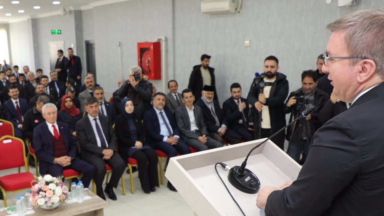 Erzincan’da aday din görevlilerine yönelik eğitim programı başladı