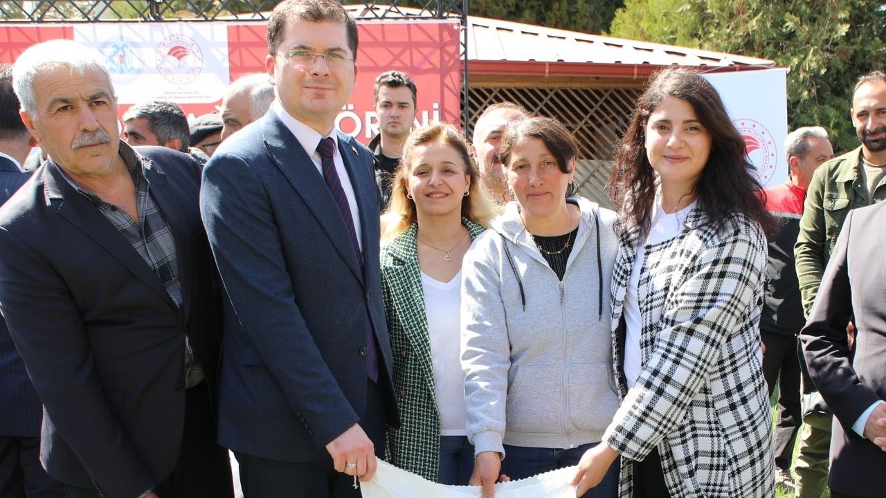 Erzincan’da çiftçiye tohum, fide ve fidan desteği