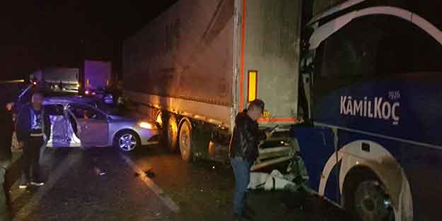 Erzincan'da feci kaza! Çok sayıda yaralı var