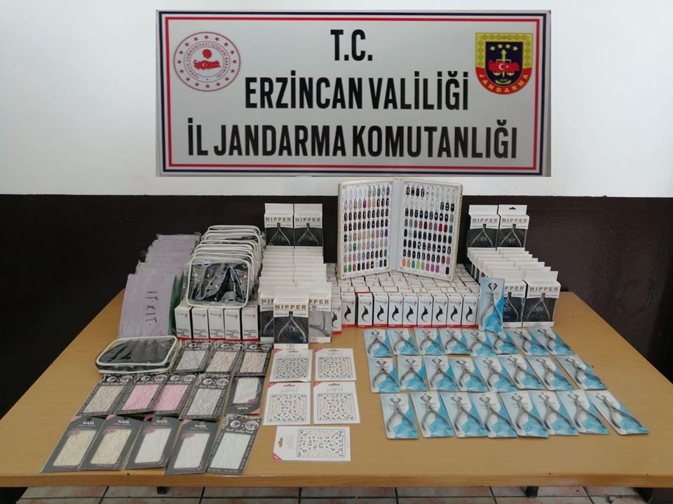 Erzincan’da gümrük kaçağı mallar ele geçirildi 