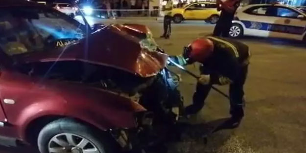 Erzincan'da iki aracın çarpışması sonucu 4 kişi yaralandı