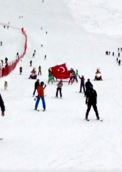 Erzincan’da kayakçılardan Yunan Vekil Lagos’a tepki 