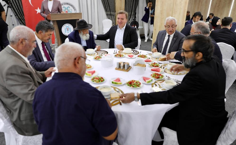 Erzincan'da muharrem ayı iftarı