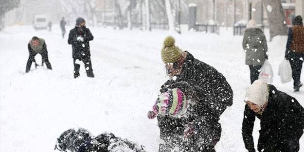 Erzincan'da okullar tatil mi? 18 Mart İstanbul'da okullar tatil mi edildi? İstanbul Valiliği kar tatili açıklaması: