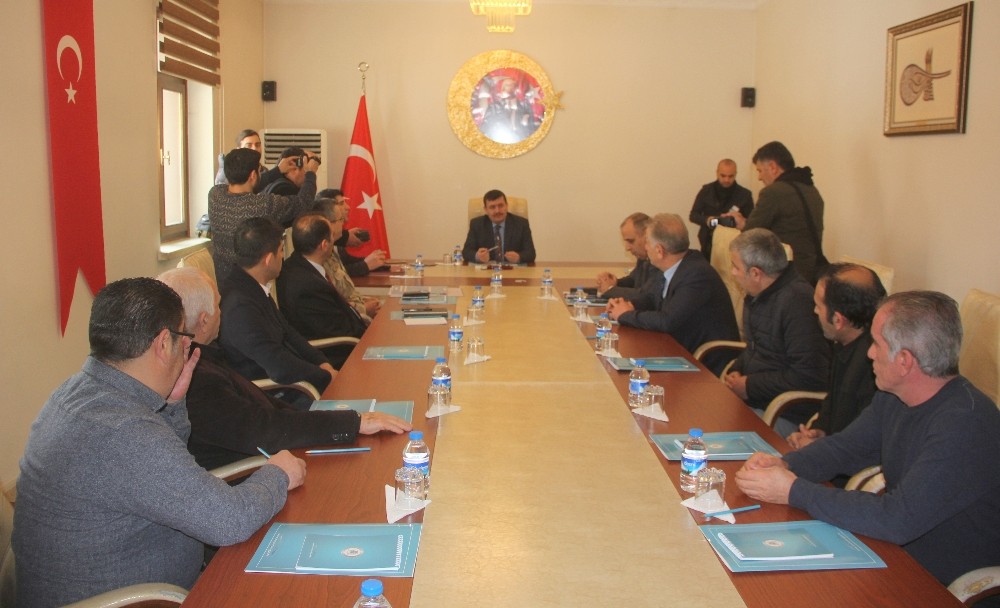 Erzincan’da otobüs kazalarının önlenmesine yönelik toplantı yapıldı 