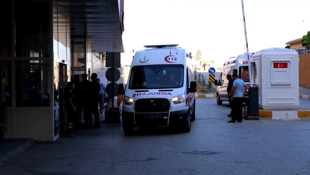 Erzincan’da otomobil şarampole uçtu: 1’i uzman çavuş 2 ölü 
