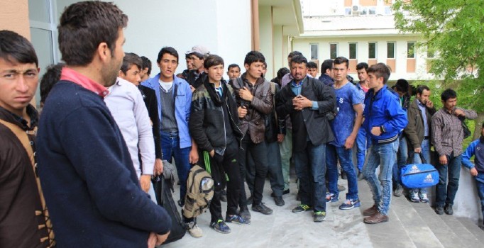 Erzincan’da yakalanan 90 mülteci serbest bırakıldı