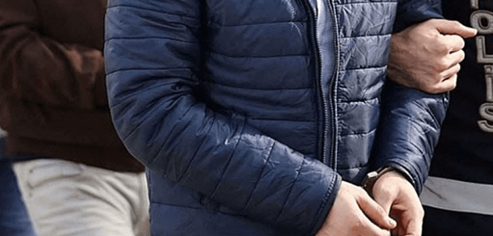 Erzincan'da yurda yasa dışı yollardan giren 10 Afganistanlı göçmen ile bir organizatör yakalandı