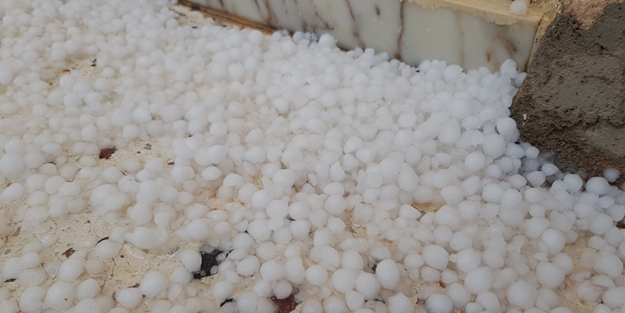 Erzincan'ı dolu vurdu