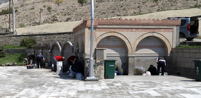 Erzincan’ın doğal maden suyuna Ramazan’da ilgi artıyor 