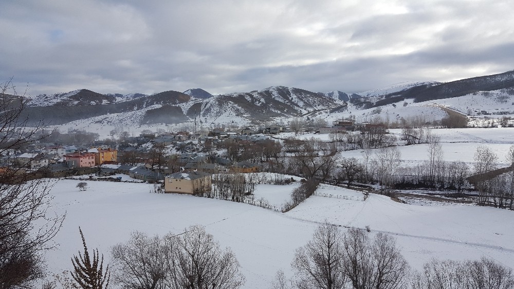 Erzincan’ın yüksek kesimlerinde aralıklı kar yağışı bekleniliyor 