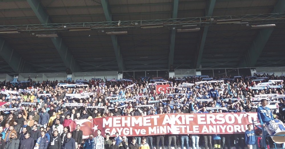 Erzurum Akif’i unutmadı 