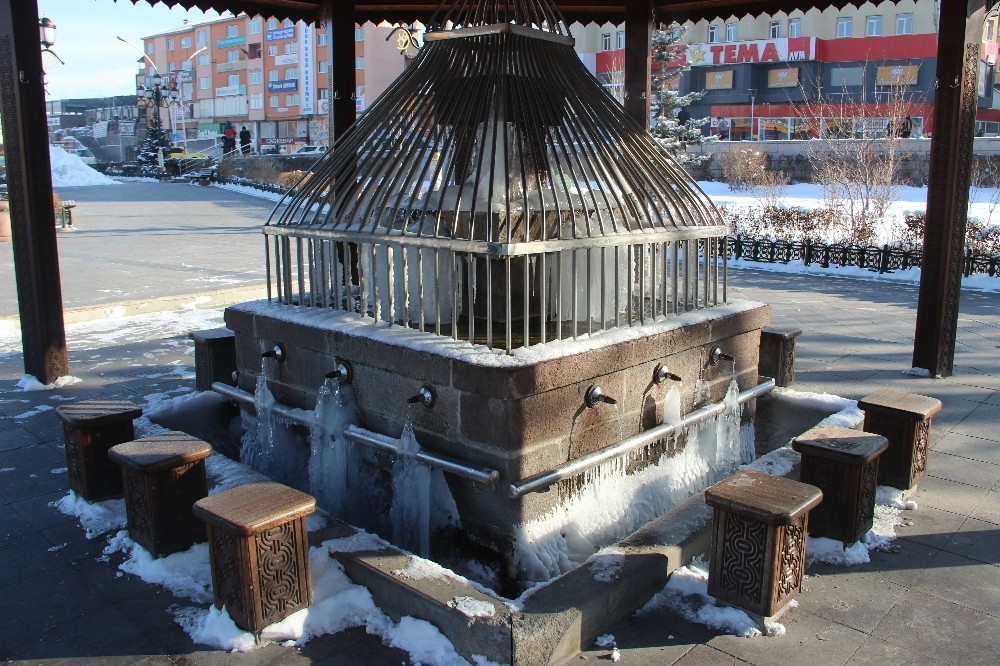 Erzurum buz tuttu: Eksi 31 