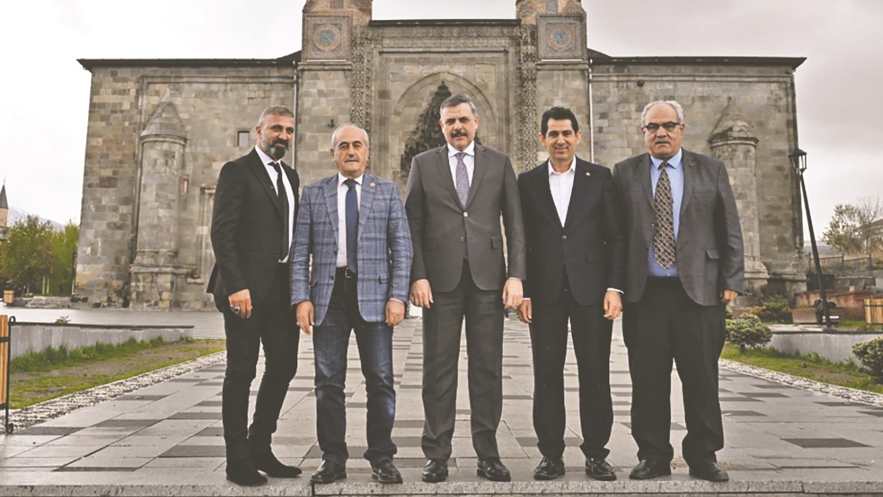 Erzurum, Hafız Vali’den memnun