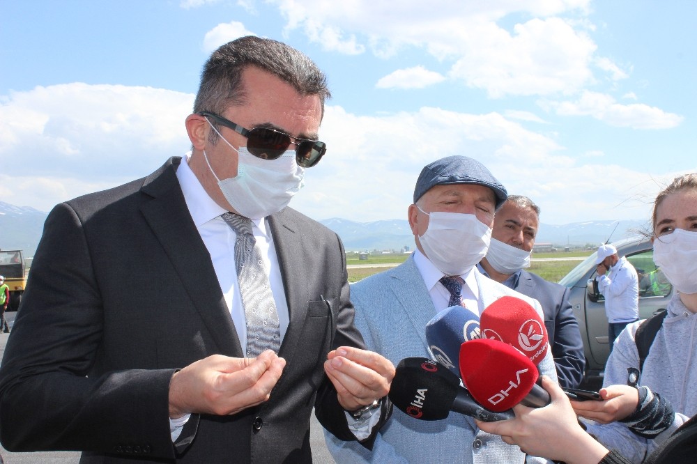 Erzurum Havalimanı pisti bitmeyince Vali çıldırdı 