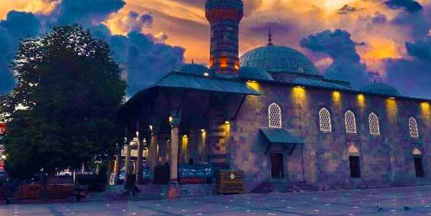 Erzurum İftar Saati Ramazan imsakiyesi 2022! Erzurum imsakiye iftar ve sahur vakitleri…