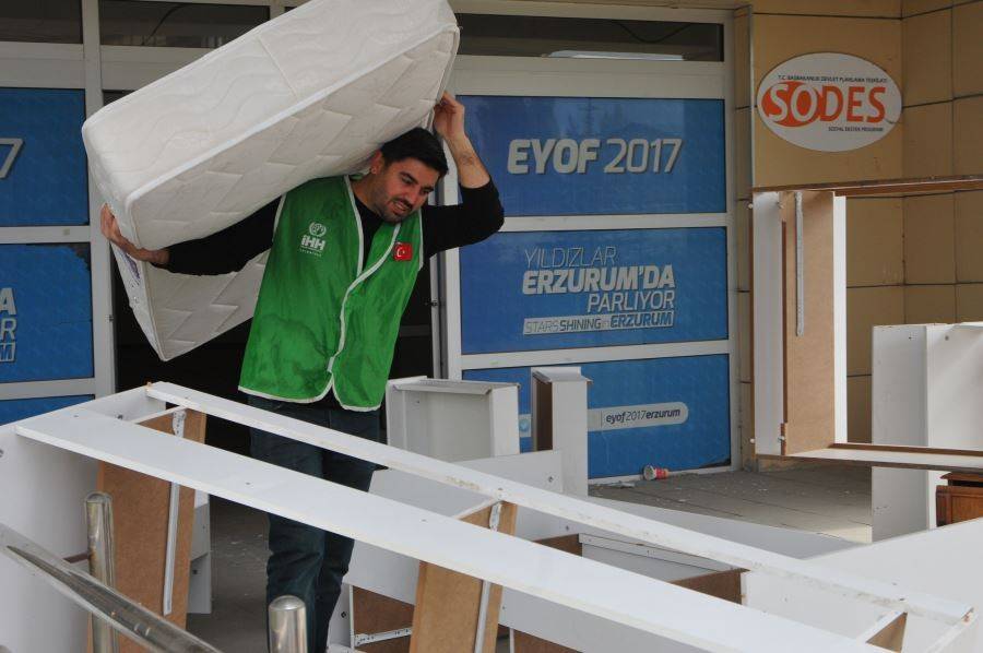 Erzurum İHH'dan İdlib ve Halep'e yardım TIR'ı