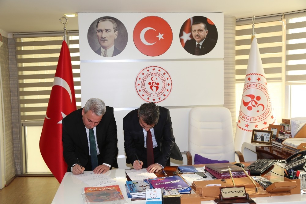 Erzurum İl Sağlık Müdürlüğü ile Erzurum Gençlik ve Spor İl Müdürlüğü iş birliği protokolü 