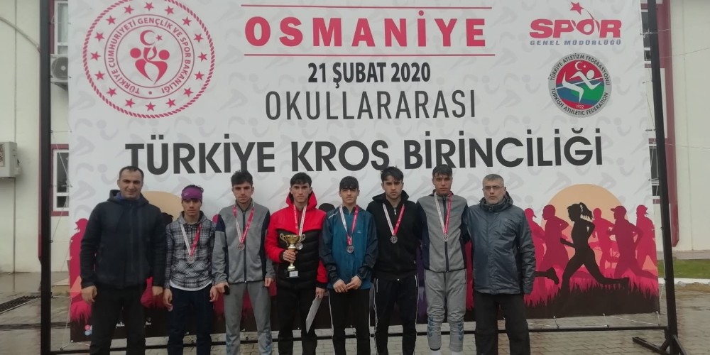 Erzurum Spor Lisesi ISF koştu 